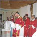 26 mai 2007: Capta: Sfinirea noului lca i consacrarea altarului