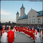 28 mai 2007: Sboani: Sfinirea unei grote dedicate Maicii Domnului (foto: FOCUS)