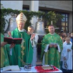 30 septembrie 2007: Bacu: Sfinire de clopote n Parohia "Sfnta Cruce"