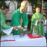 30 septembrie 2007: Bacu: Sfinire de clopote n Parohia "Sfnta Cruce"