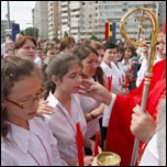 28 iunie 2008: Administrarea Mirului n Parohia Iai "Sf. Anton de Padova " (foto: Cristian Lisacovschi)