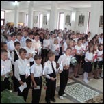 31 august 2008: Administrarea Mirului n Parohia Ciughe la 100 de copii