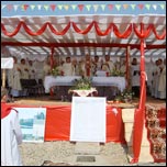 26 aprilie 2009: Iugani: Sfinirea pietrei de temelie a noii biserici