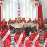 6 septembrie: Tmeni: Administrarea sacramentului Mirului