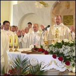 11 octombrie 2009: Iai (Parohia "Sf. Tereza"): Hram sub privirile sfinilor (Foto: Ovidiu Biog)
