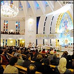 1 aprilie 2010: Iai: Liturghia de sear din Joia Mare, cu ritul splrii picioarelor (Foto: FOCUS)