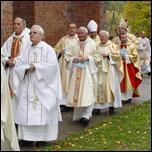 10 octombrie, Procesiune dup sfnta Liturghie