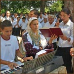 13 august 2006: Administrarea Mirului n Parohia Lespezi