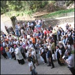 Grupul de pelerini n faa staiunii a XV-a (09.09.2006)