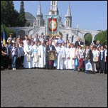 Imagine de grup n faa Sanctuarului din Lourdes (10.09.2006) 
