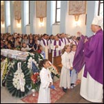 15 iulie 2008: Satu Nou (NT): Funeraliile pr. Mihai Lucaci