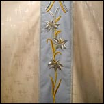 Lespezi: Haine liturgice