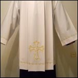 Lespezi: Haine liturgice